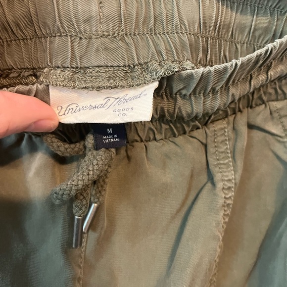 Shorts - Picture 3 of 3